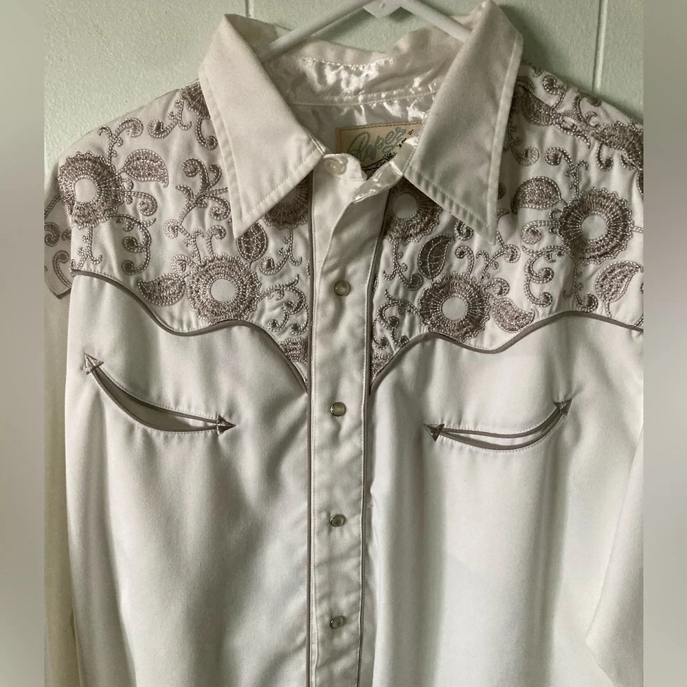 Roper SZ XL White and Black Western Shirt long sleeve beautifully embroidered - Picture 2 of 12
